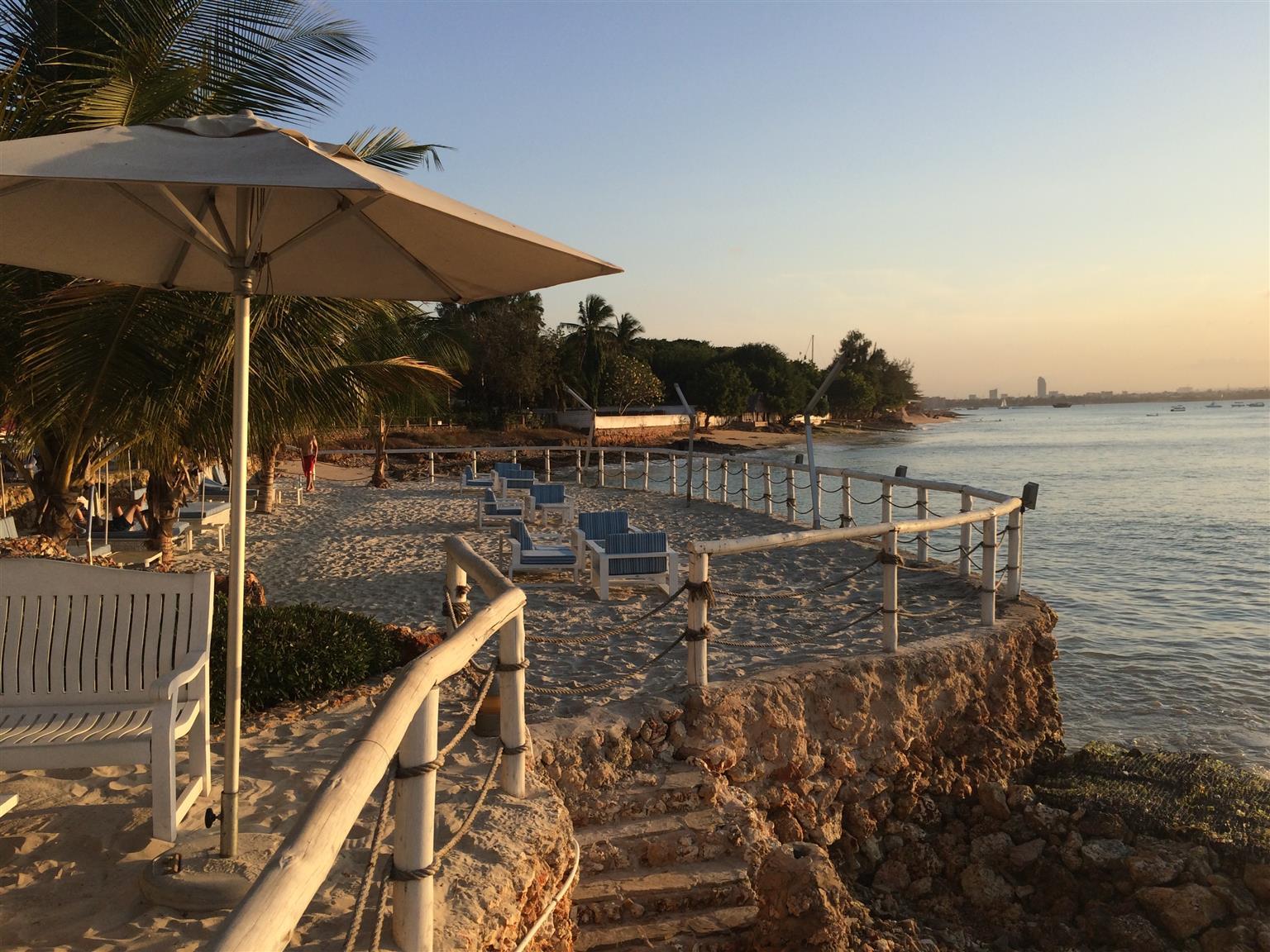 Coral Beach Hotel Dar Es Salaam Exterior photo