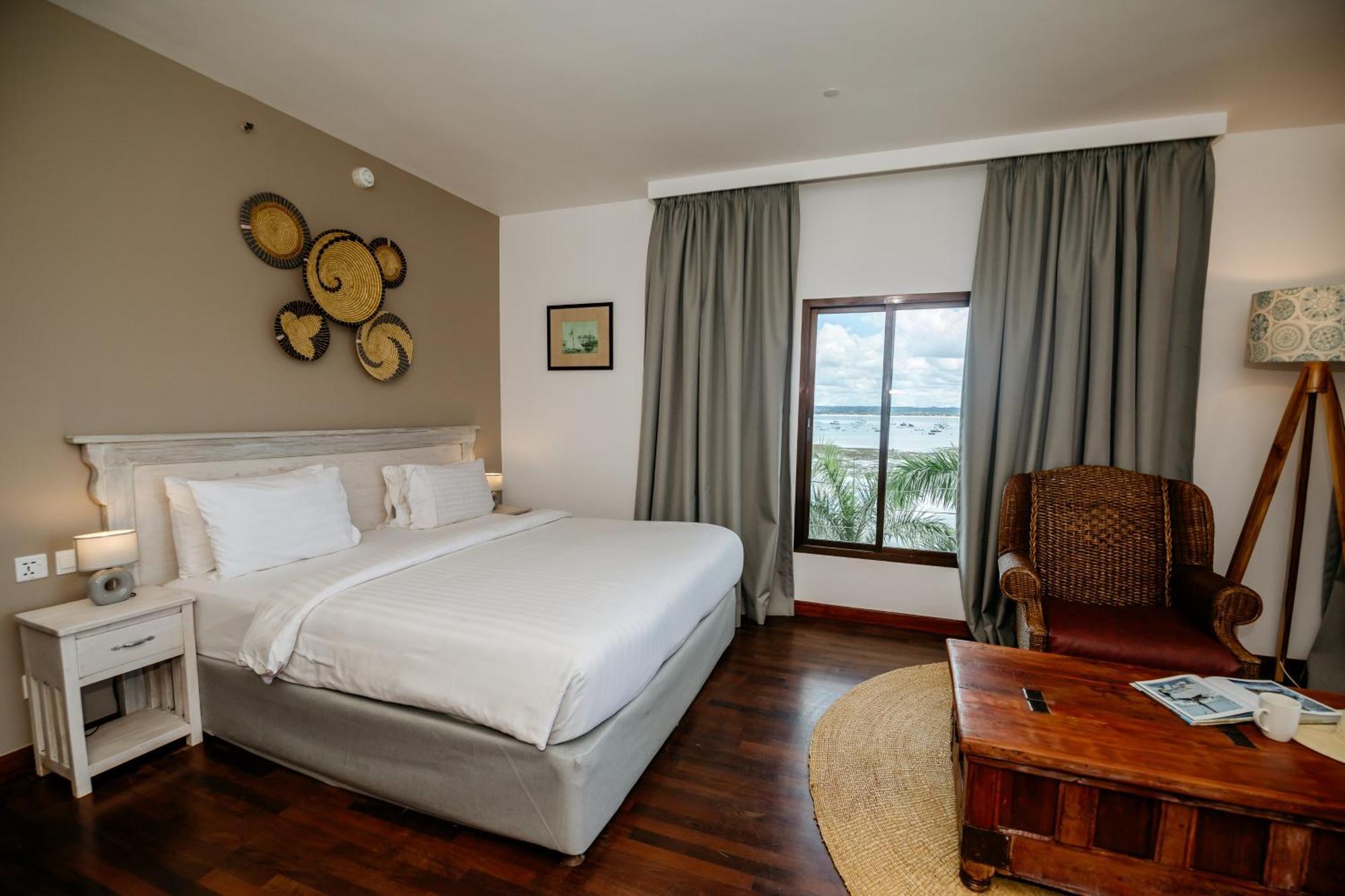Coral Beach Hotel Dar Es Salaam Exterior photo