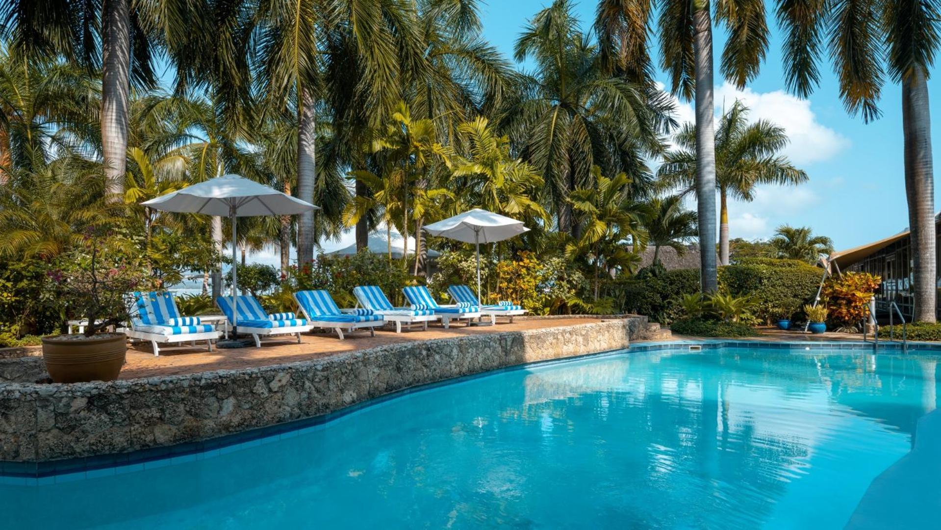Coral Beach Hotel Dar Es Salaam Exterior photo